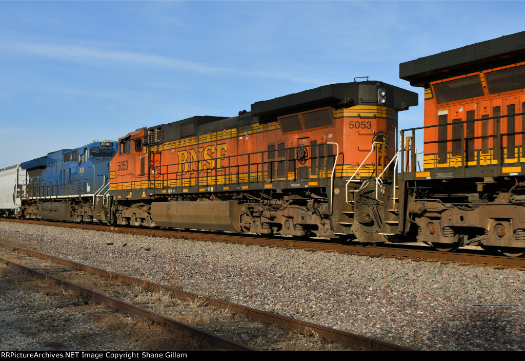 BNSF 5053 Roster shot.